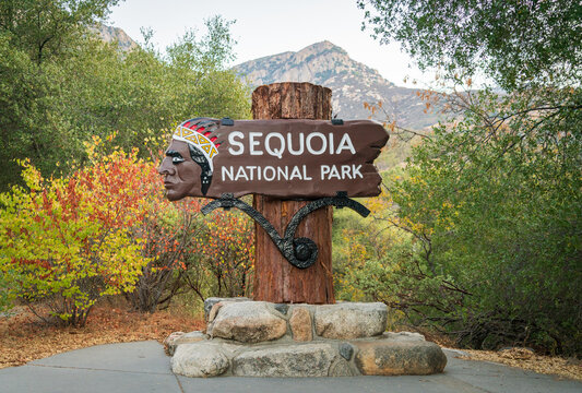 Welcome Sign to Sequoia National Park
