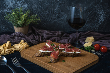 Prosciutto bruschetta