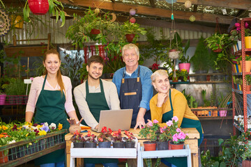 Floristen Team im Familienbetrieb der Gärtnerei