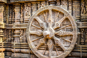 stone art work wheel of konark sun temple 