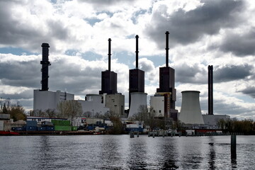 Fototapeta na wymiar Heizkraftwerk Lichterfelde in Berlin