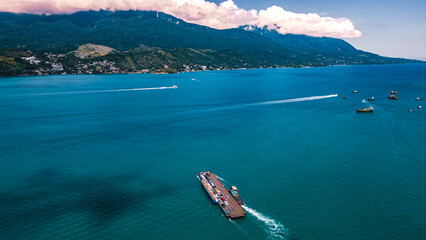 Ilha Oceano Atlântico Paisagem Ilhabela São Paulo MSC Cruzeiro Navio Cargueiro Porto São...