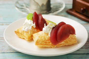 コンポートのアップルパイ