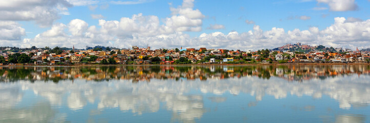 Fototapeta premium Vue panoramique sur Tananarive