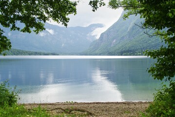 Obraz premium Beautiful shot of the Bohinj Lake during the day in Slovenia