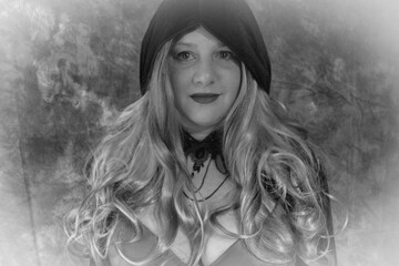 Junge mystische Frau 