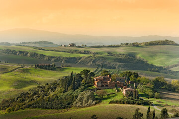 Toscana Landschaft Italien Panorama - 589150054