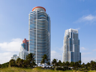 High rises facing the Atlantic Ocean in south beach, Miami Beach, Florida, USA © Anne Richard