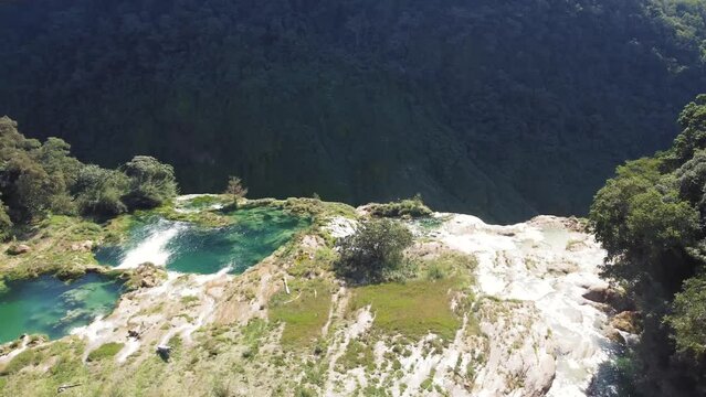 Cascada de Tamul. M&eacute;xico