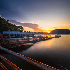 Fototapeta premium sunset on the lake