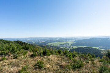 Fototapeta na wymiar Blick vom Homert Gipfel bei Eslohe im Sauerland