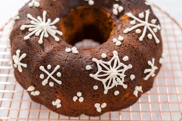 Gingerbread bundt cake with caramel filling