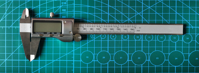 caliper with electronic display, micrometer, tool for precise measurements
