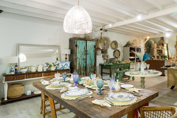 Interior decoration. Dining room. Crockery.