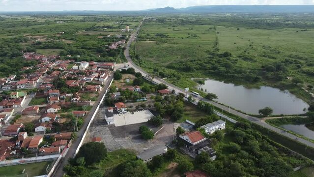 Exu Pernambuco Luiz Gonzaga M&uacute;sica Paisagem Nordeste Caatinga Sert&atilde;o Bai&atilde;o Forr&oacute; Drone Cidade Parque Aza Asa Branca Brasileiro Viagem Turismo M&uacute;sica Serra do Araripe Cear&aacute; Est&aacute;tua Cidade Interior