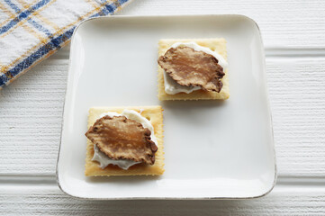 いぶりがっこクリームチーズ