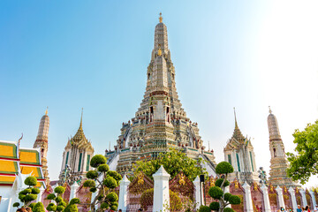 A Picture Showcasing the stunning architecture and cultural significance of Wat Arun Ratchawararam...