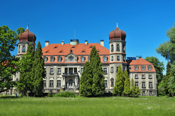 Fototapeta na wymiar Neo-Baroque Palace of Donnersmarck in Brynek, Silesian Voivodeship, Poland.