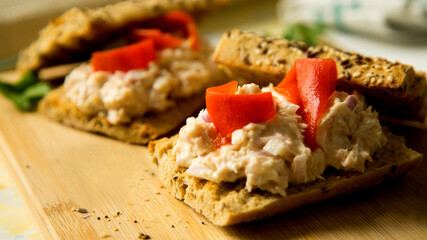 Delicious sandwich with tuna and vegetables.
