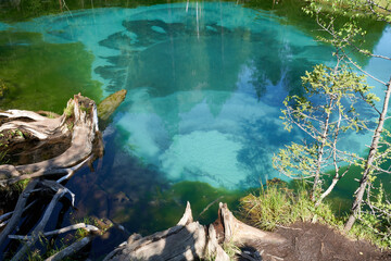 Geyser lake close-up during the eruption.