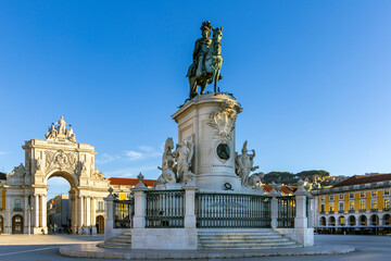 Fototapeta na wymiar Statue of King José I and Arco da Rua Augusta on Praça do Comércio (commerce square) , Lisbon, Portugal