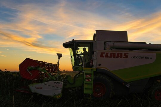 Claas Bilder Durchsuchen 844 Archivfotos, und Videos