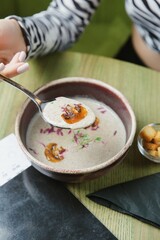 bowl of soup with champignons