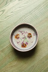 bowl of soup with champignons