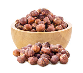 hazelnuts in wood bowl  on transparent png