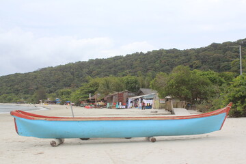 Fototapeta premium boat on the beach