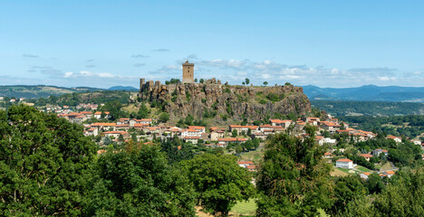 Fototapeta na wymiar Vue sur le château de Polignac . Département de la Haute Loire. Auvergne Rhône Alpes. France