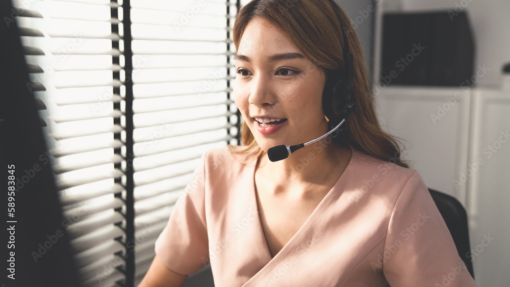 Aufkleber competent female operator working on computer and while talking with clients. concept relevant to bo