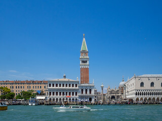 Fototapeta na wymiar San Marco canal side, Venice