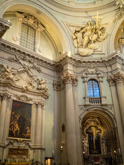 Fototapeta na wymiar The Baroque interior of Santuario di Santa Maria della Vita, Bologna