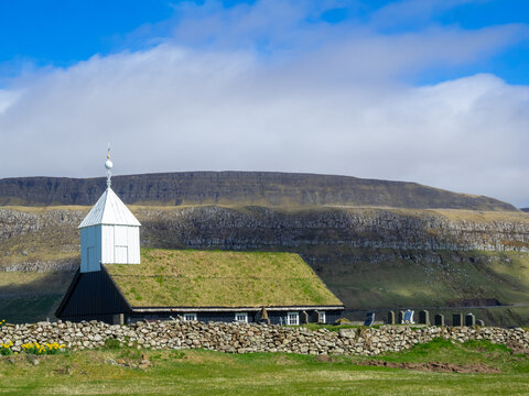 Sandur black turf roofed church and graveyeard