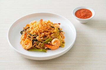 Stir-fried instant noodles sukiyaki with shrimps