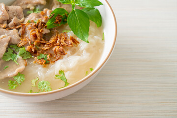 Pho Bo vietnamese soup with pork and rice noodles