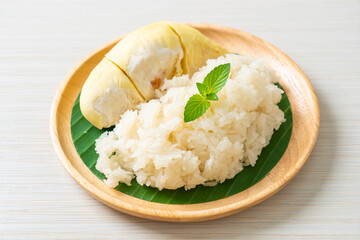 Durian sticky rice on plate
