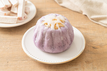 taro bun with white sugar cream and nut