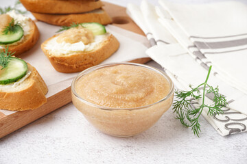 Fototapeta na wymiar Bowl with delicious caviar of capelin on white background