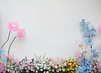 beautiful colorful flowers on a white background © โทวสิษฐ์ คงทน