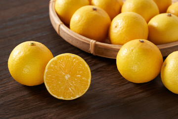 柑橘　湘南ゴールド　白背景