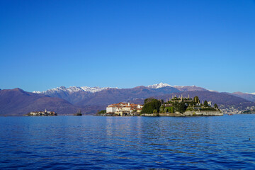 Fototapeta na wymiar isola bella in lake maggiore