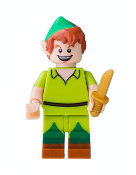 Dortmund - Deutschland 7. April 2023 Lego Minifigure Peter Pan von Walt Disney