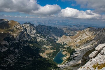 Obraz premium Beautiful scene from the top of Durmitor mountain of the blue Susicko lake in Montenegro