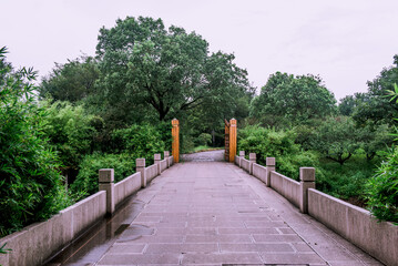 Xixi Hangzhou National Wetland Park  among which are scattered various ponds, lakes and swamps.