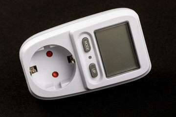 240V Electricity Use Metering Device for Energy Savings, Europe