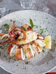 grilled shrimp with lemon