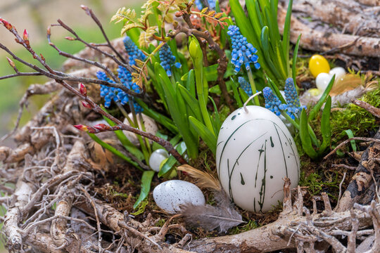 Florale Osterdekoration