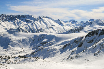 Fototapeta premium Winter view of Pirin Mountain from Todorka peak, Bulgaria